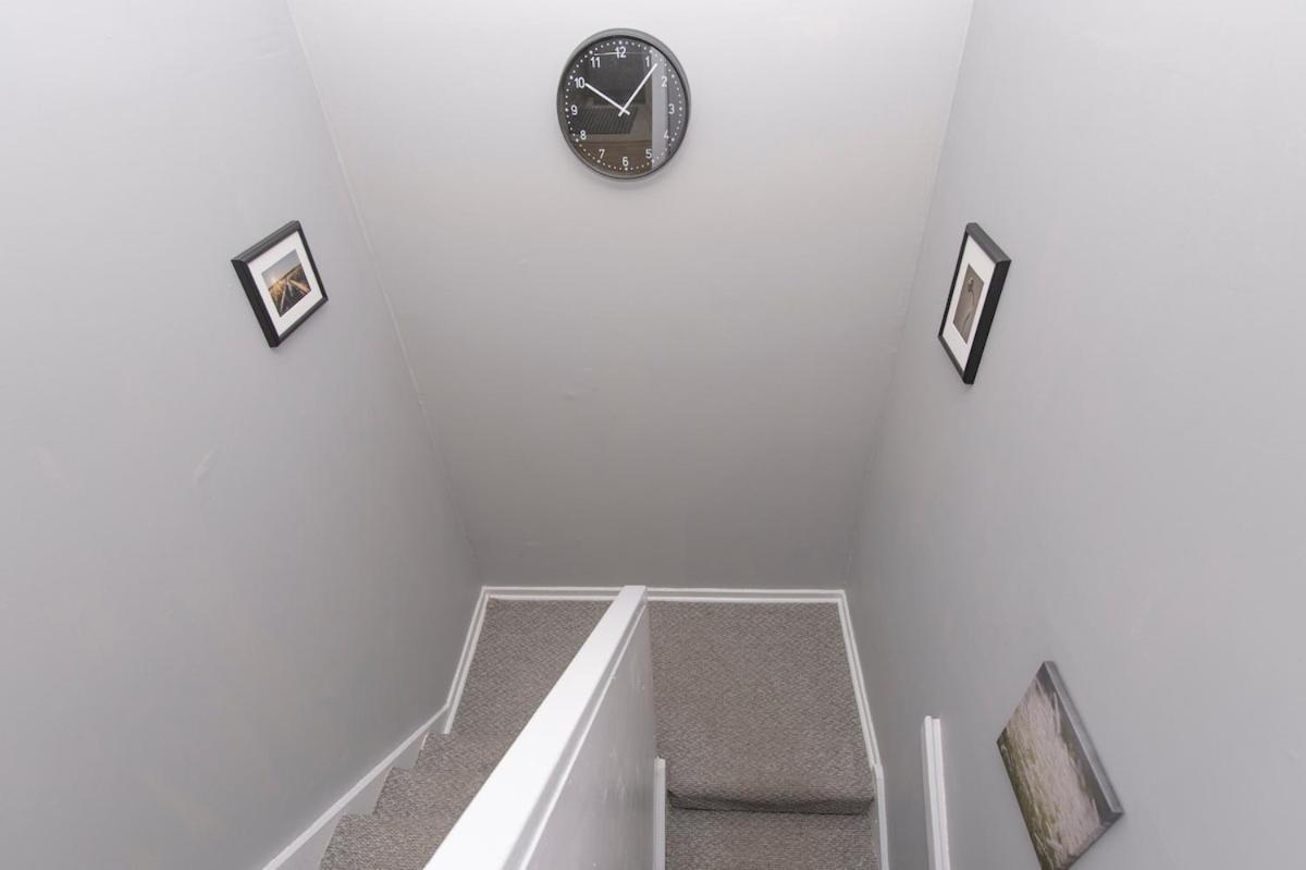 Lovely 2-Bed 20 Mins To Central Londres Extérieur photo