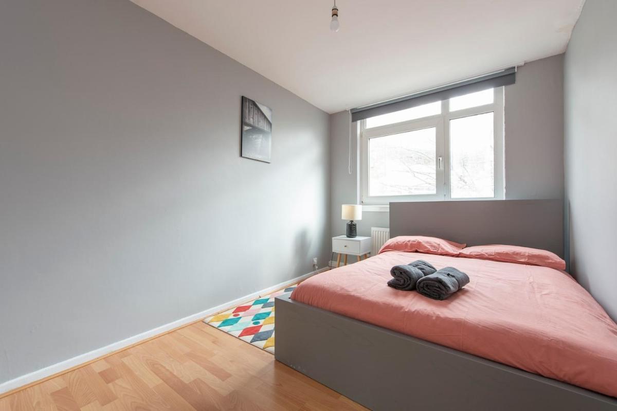 Lovely 2-Bed 20 Mins To Central Londres Extérieur photo