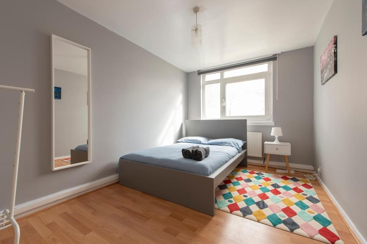 Lovely 2-Bed 20 Mins To Central Londres Extérieur photo