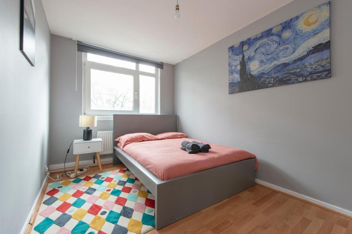 Lovely 2-Bed 20 Mins To Central Londres Extérieur photo