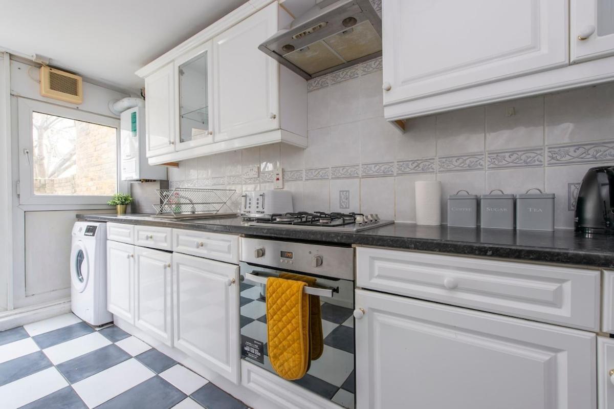 Lovely 2-Bed 20 Mins To Central Londres Extérieur photo
