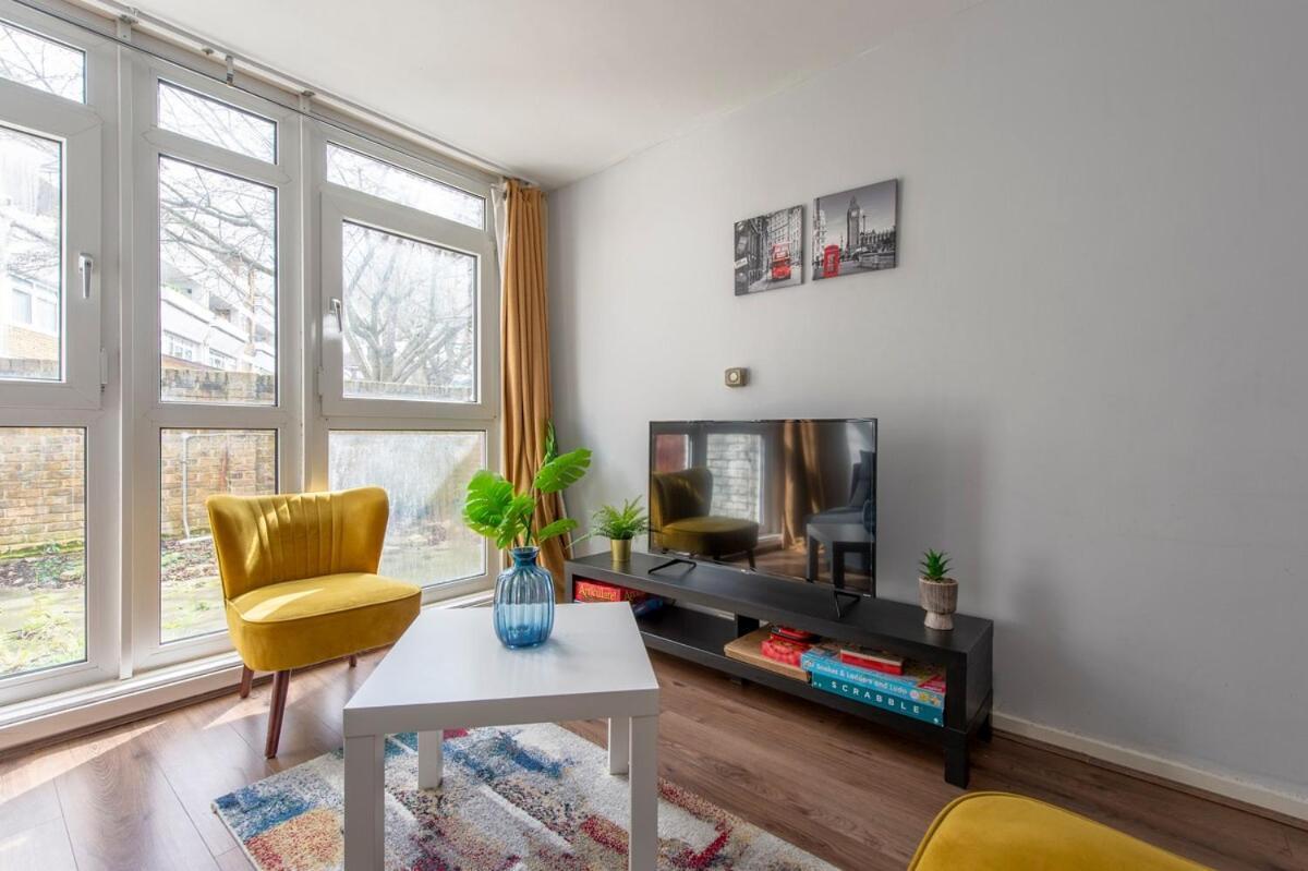 Lovely 2-Bed 20 Mins To Central Londres Extérieur photo